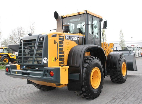 Máy xúc lật Hyundai HL760-9 gầu 3.3m3